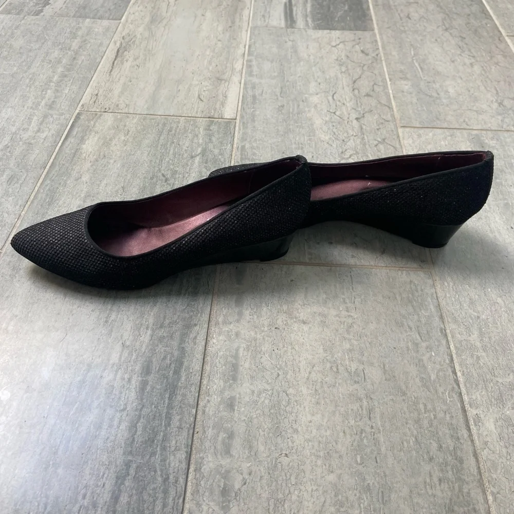 FS/NY French Sole New York Point Toe Wedge Pumps Heels Black Sparkle Size 9